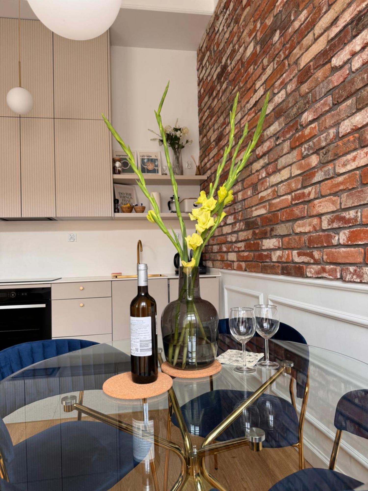 Apartament Przy Bulwarze Wrocław Eksteriør billede
